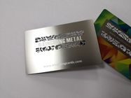 Τυπωμένη χρώμα κάρτα ταυτότητας μετάλλων ανοξείδωτου με το λογότυπο 85x54x0.5mm περικοπών λέιζερ