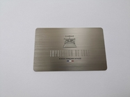ο ασημένιος χρυσός λογότυπων Deboss επαγγελματικών καρτών μετάλλων πάχους 0.5mm που βουρτσίζεται τελειώνει
