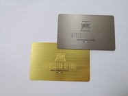 ο ασημένιος χρυσός λογότυπων Deboss επαγγελματικών καρτών μετάλλων πάχους 0.5mm που βουρτσίζεται τελειώνει