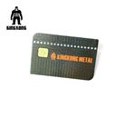Η πίστωση μεταλλική τελειώνει τις επαγγελματικές κάρτες περιλαμβάνει το μεγάλο ανοξείδωτο τσιπ επαφών SLE4428