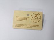 CR80 ξύλινη κάρτα επιχειρησιακών μελών μεγέθους πιστωτικών καρτών με το τσιπ ολοκληρωμένου κυκλώματος 13.56MHZ NFC