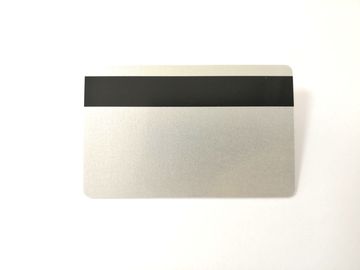 Οι ασημένιες στιλπνές κενές κάρτες PVC πολυτέλειας με μαύρο Hico γίνονται έξαλλος το μαγνητικό λωρίδα