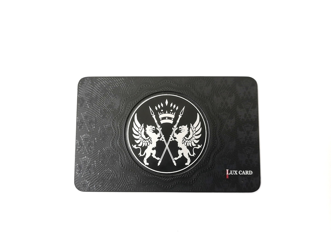 CR80 μαύρες επαγγελματικές κάρτες 0.8mm μετάλλων μεταλλινών λογότυπο συνήθειας Debossed